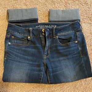 AMERICAN EAGLE Artist Crop